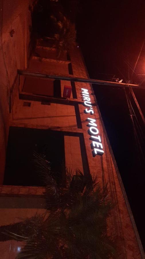Miru'S Motel Rio Verde Buitenkant foto