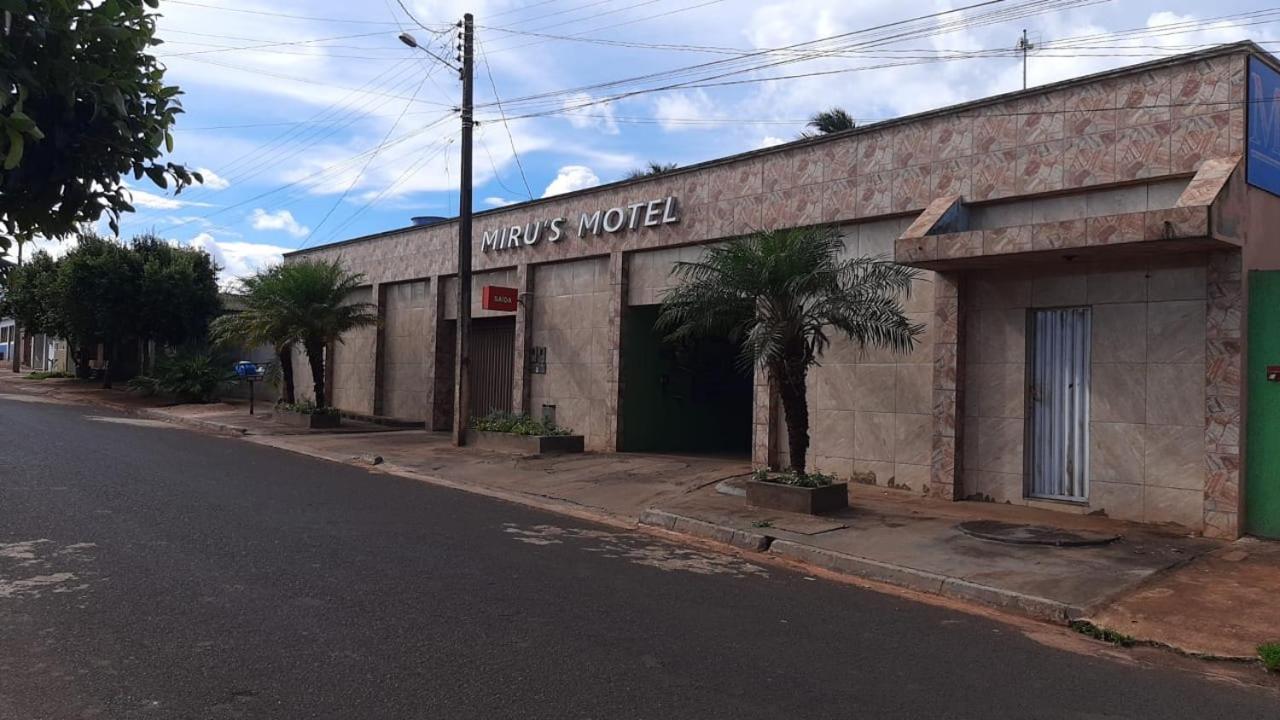 Miru'S Motel Rio Verde Buitenkant foto